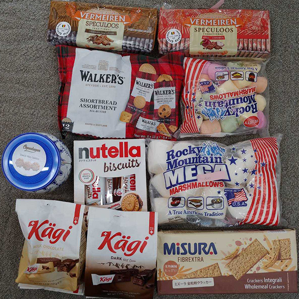 またまたお菓子たくさん買い取りました。